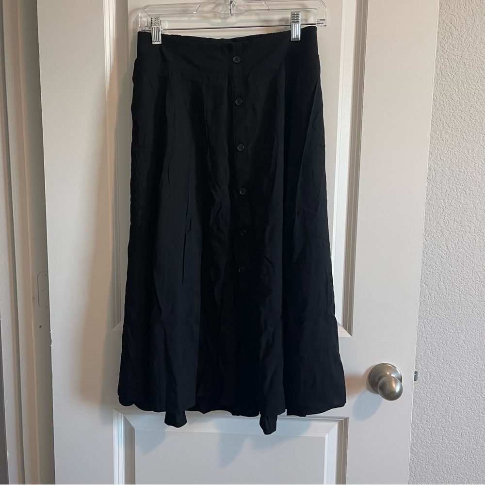 Torrid Black Midi Challis Button Front Skirt, 1X NWT